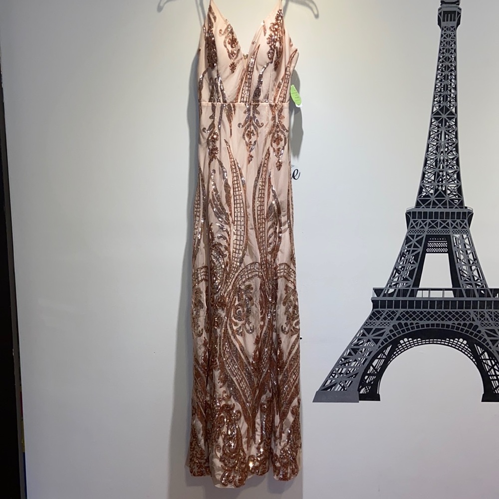 Brand new Prom dress Size L Color- beige